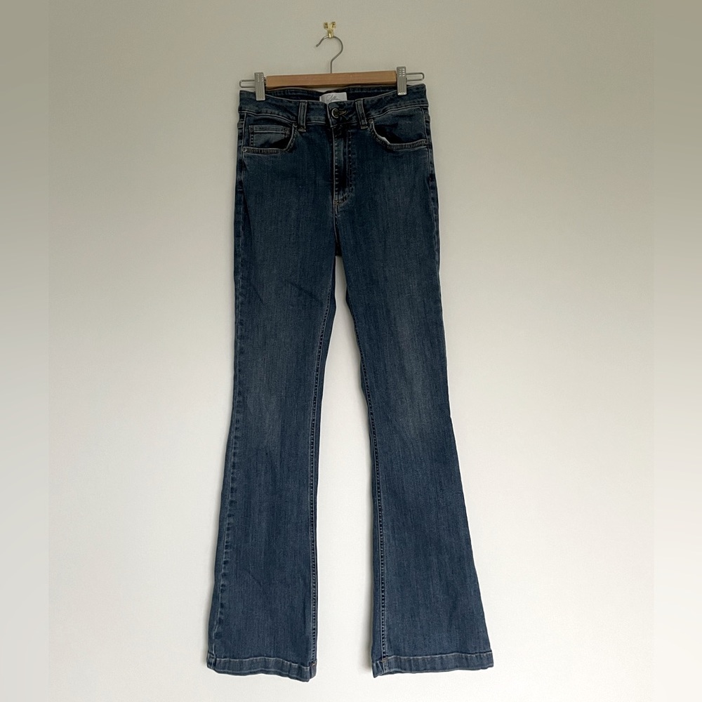 SOA Italian Flared Jeans Sz 44 (28 US)